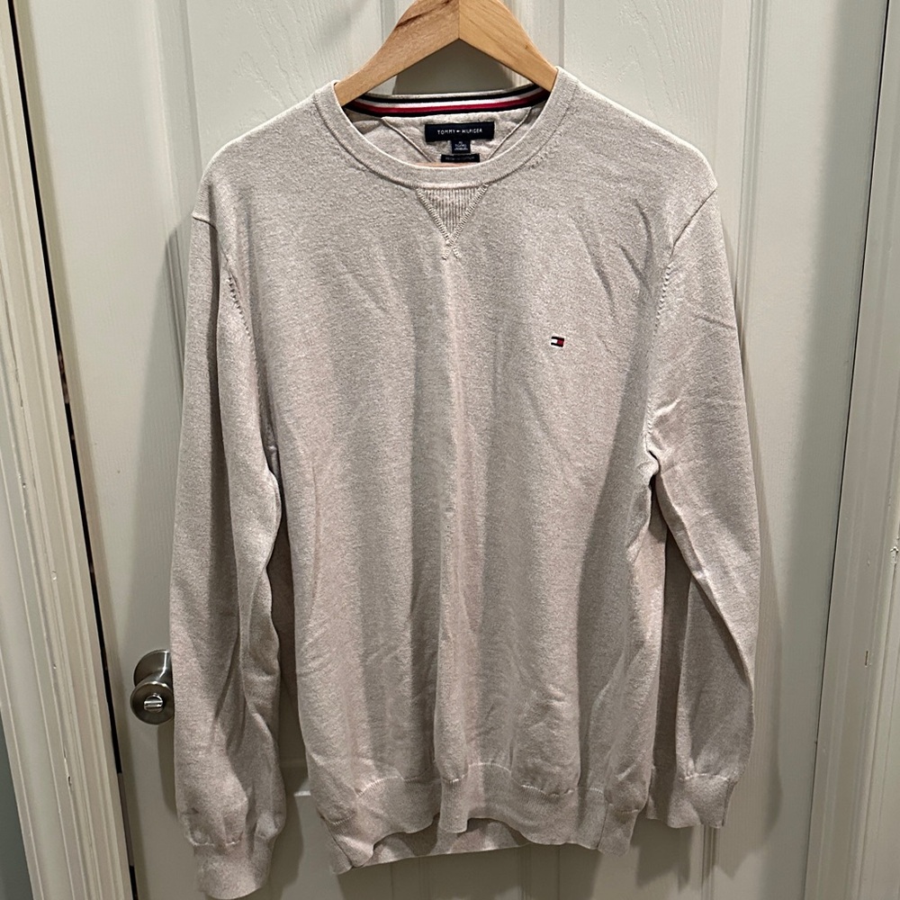 Men’s Tommy Hilfiger sweater